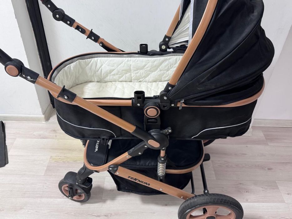 Коляска многофункциональная