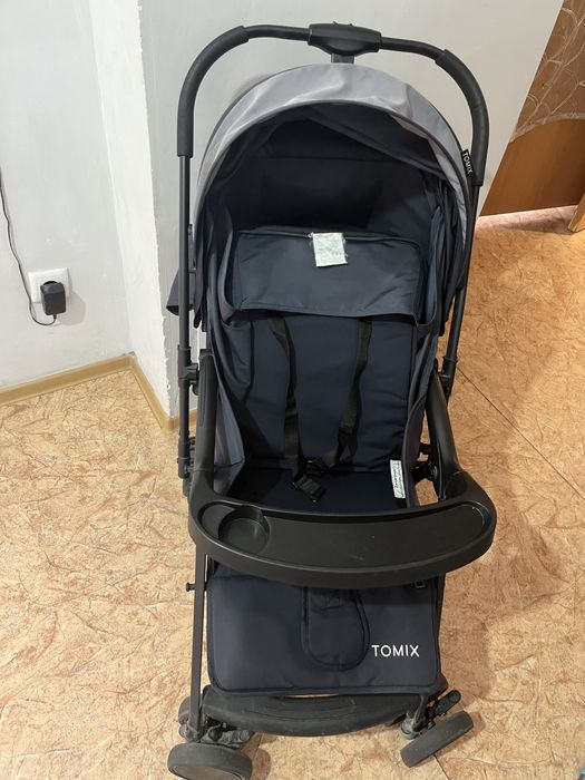Продается коляска Tomix