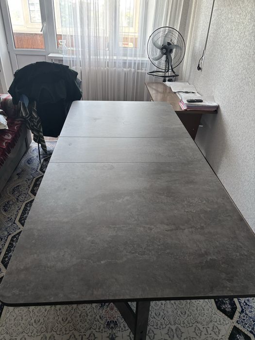 Продам стол книжка