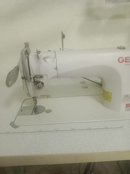 Промышленная швейная машина