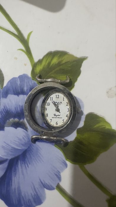 Старые часы 1980х годов