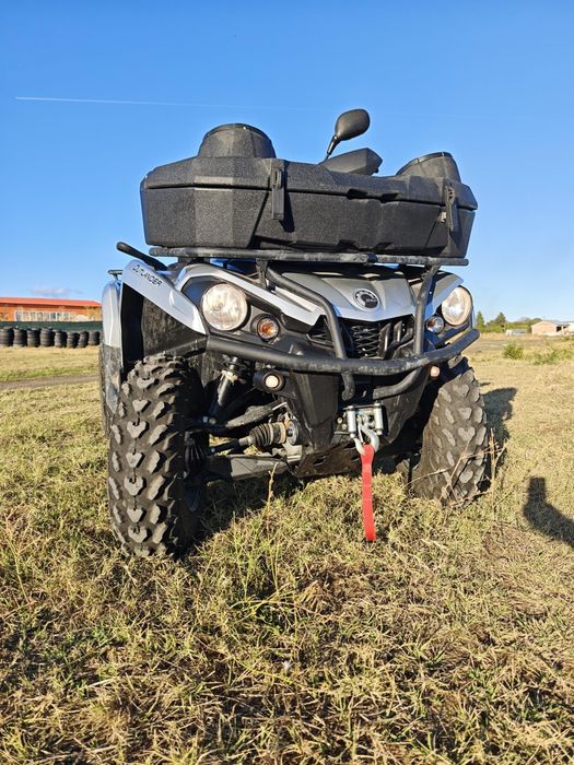 Can Am.       atv