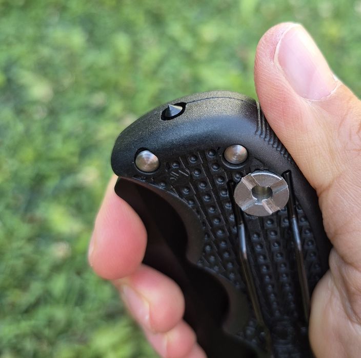 Сгъваем нож Spyderco ASSIST C79,два цвята