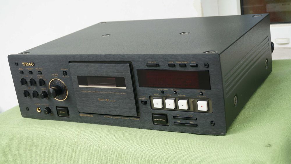 Casetofon deck TEAC V6030S