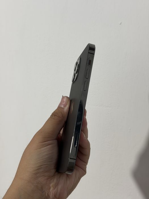 Айфон 12 про темный графит