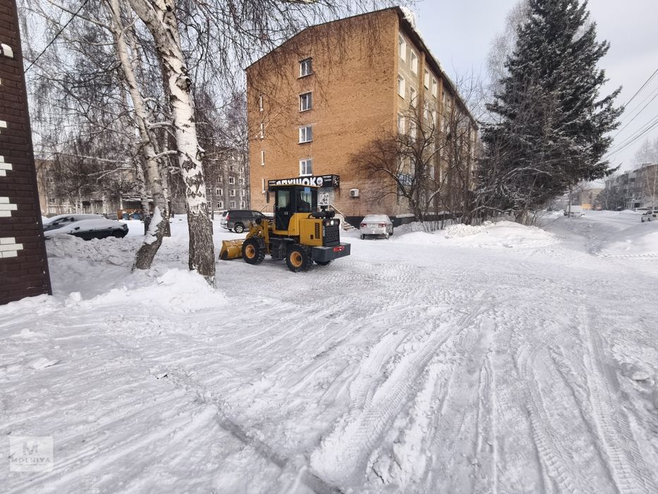 Погрузчик (трактор)центр города