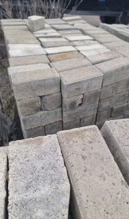 Продаю брусчатку 1700 за кв