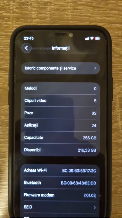 Iphone 11 pro este in stare buna