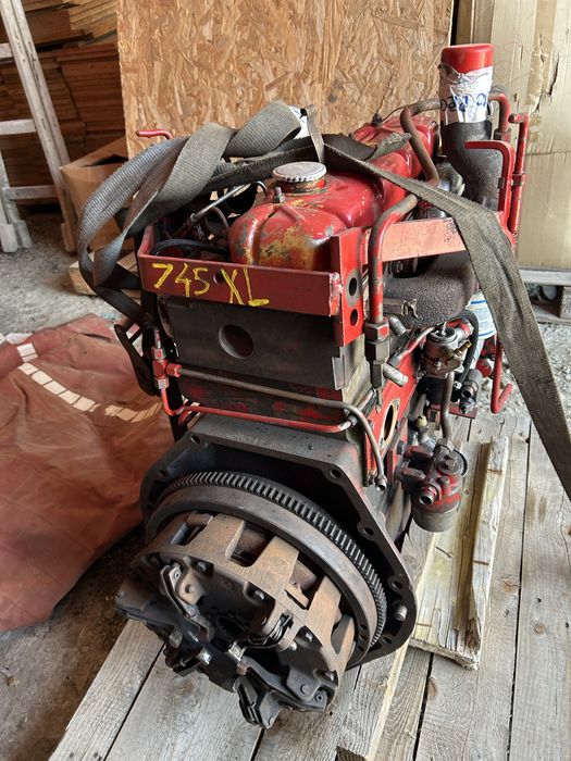 Motor CASE IH 745 XL