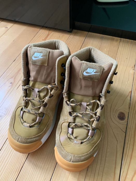 Маратонки използвани в отлично състояние.