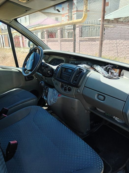 Renault Trafik 2009 год