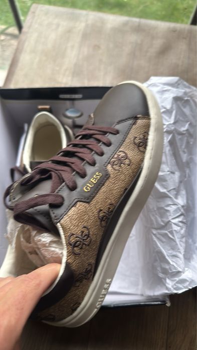 Обувки Guess verona