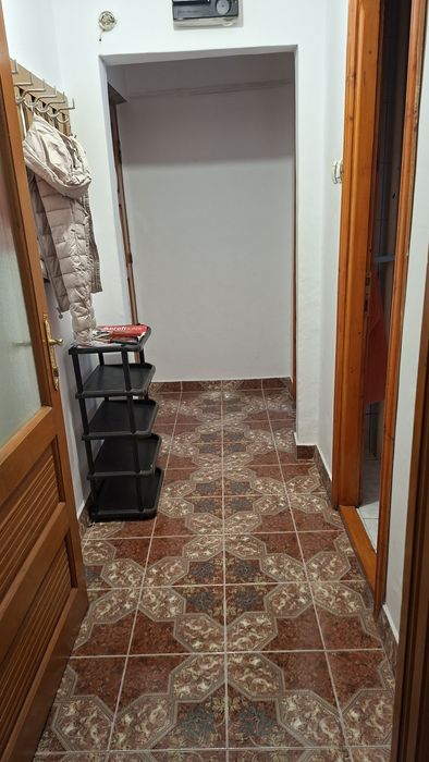 Vând Apartament  3 Camere Valea Rosie