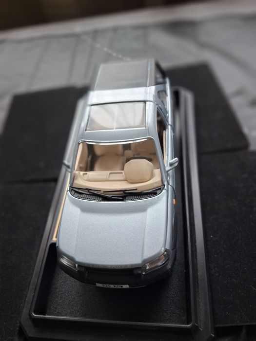 Land Rover Freelander   1:24