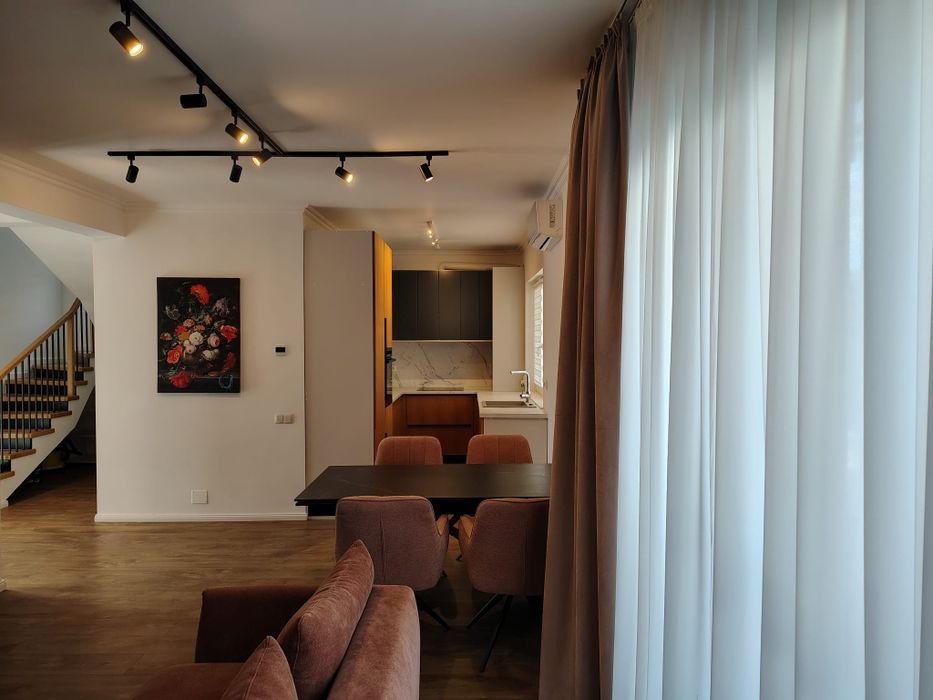Închiriez duplex in Florești