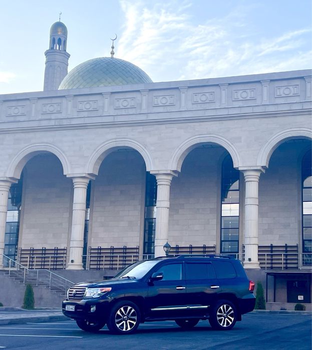 Продам Ленд Крузер 200.