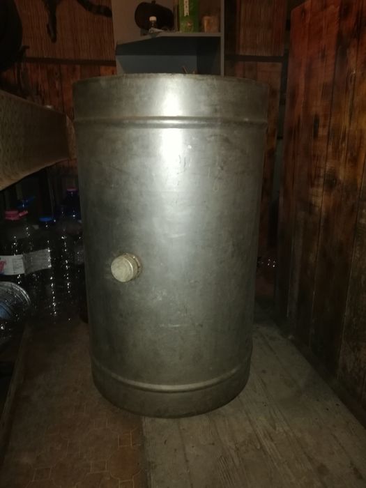 Продавам бурета от дърво и неръждавейка