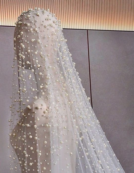 Роскошная свадебная фата