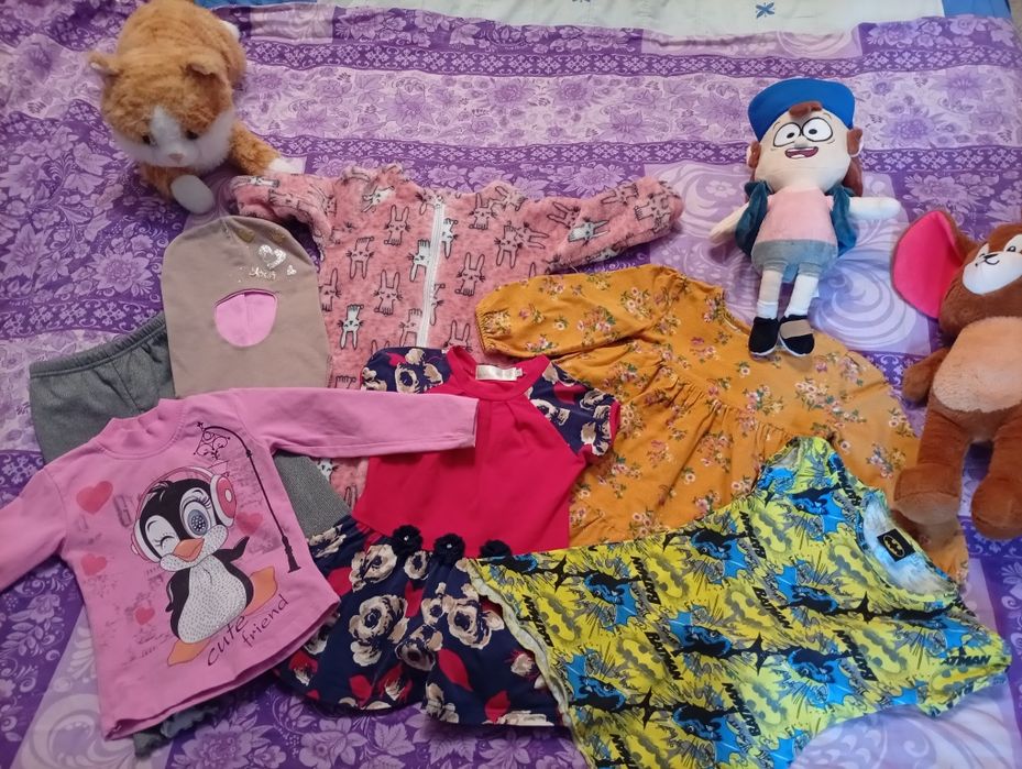 Продам пакет вещей на девочку