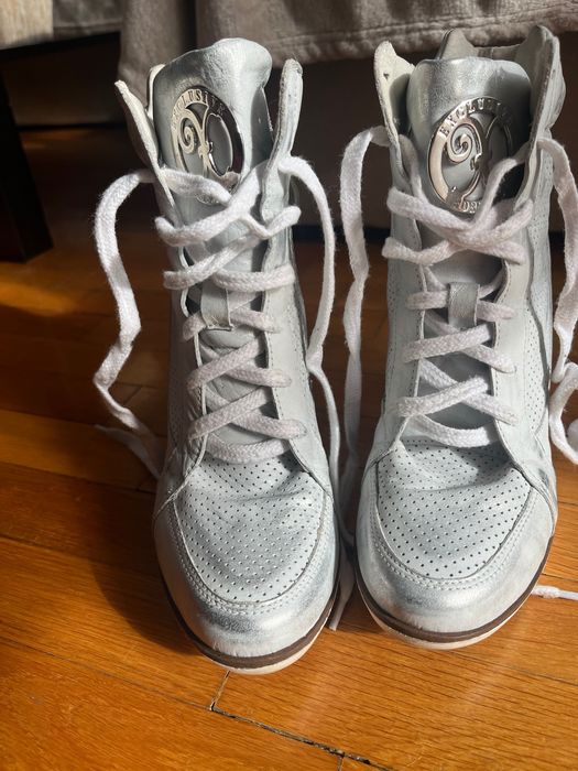 Обувки на платформа