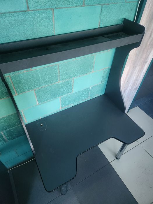 Продам 3 компьютерных стола