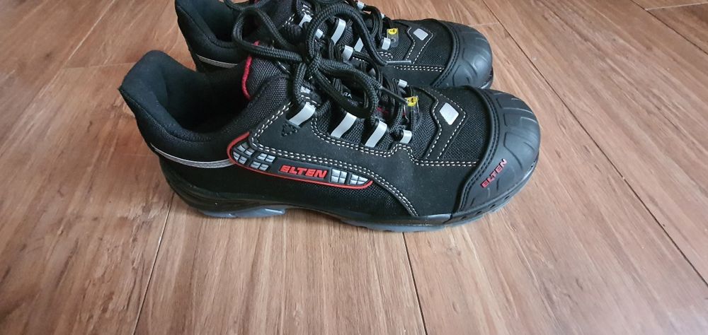 Vând incaltaminte de protectie Elten, nou, marimea 41