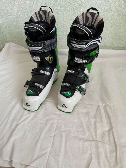 Ски обувки Fisher