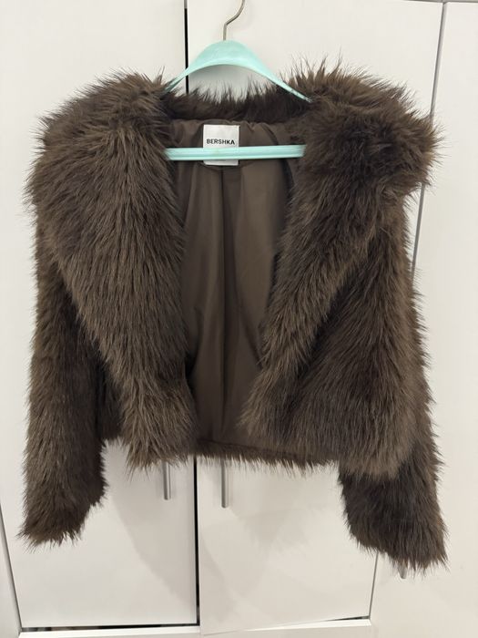 Сиво палто hm Bershka