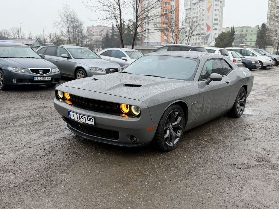 Dodge challenger 5.7 HEMI
