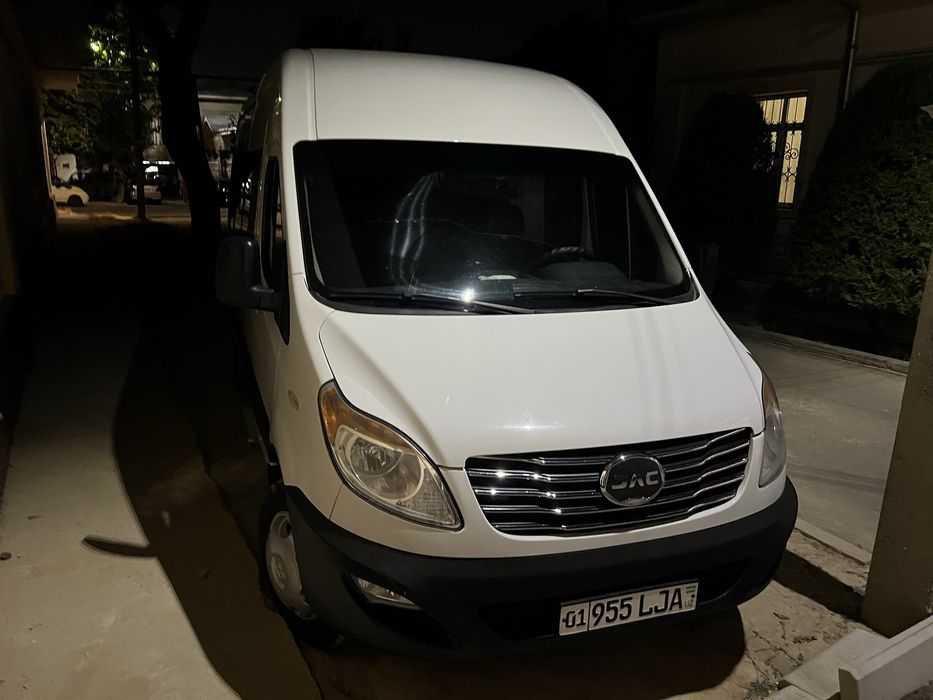 Продается JAC машина в хорошом состояниии