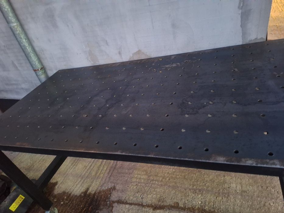 Заваръчна маса 200х100см работна маса маса за заварявяне