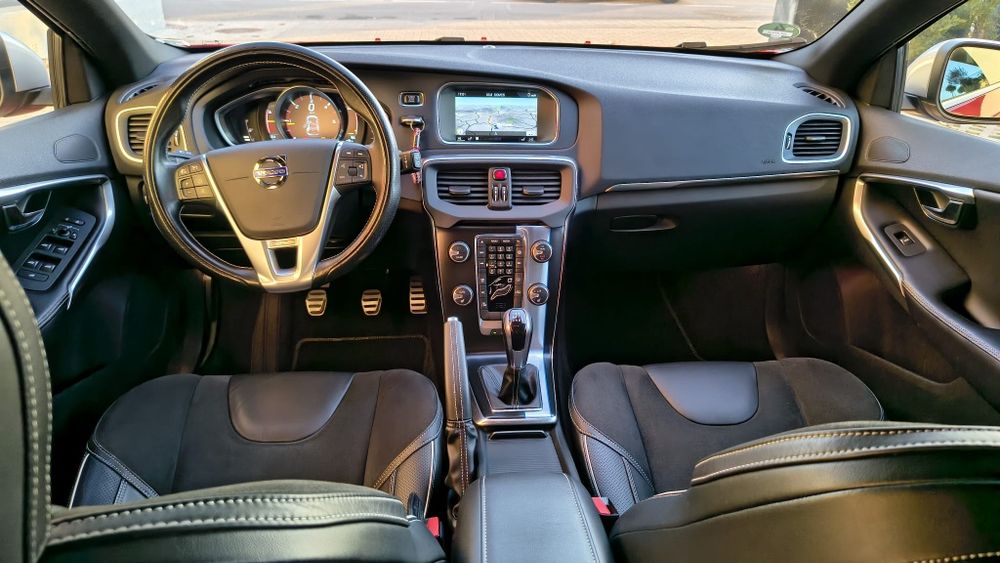 VOLVO V40 2016 — imagine 2