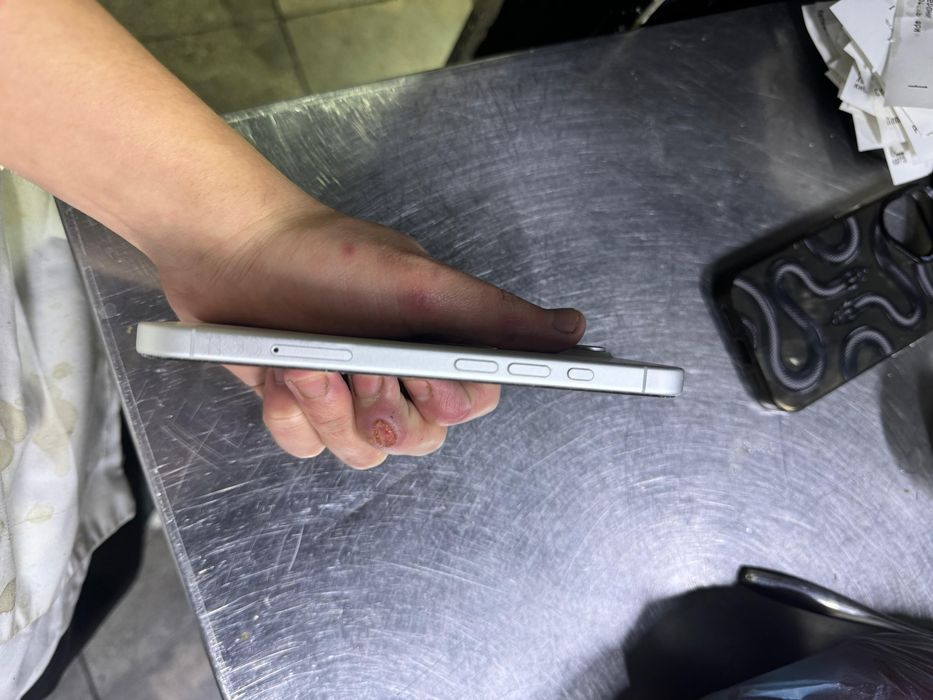 Айфон 16 128гб