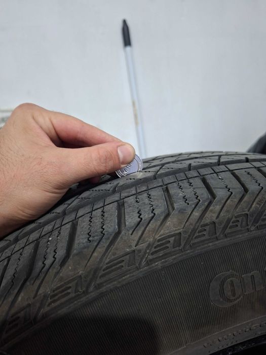 гуми 4 бр. CONTINENTAL CrossContact 235/55/19 dot 19