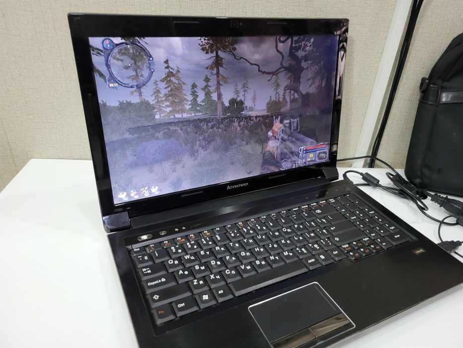 Lenovo ноутбук с Играми