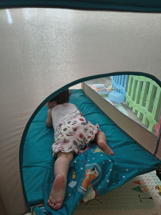 Patut pliabil Juju Sleepy Baby, 2 nivele + Saltea spuma Hauck Sleeper CADOU