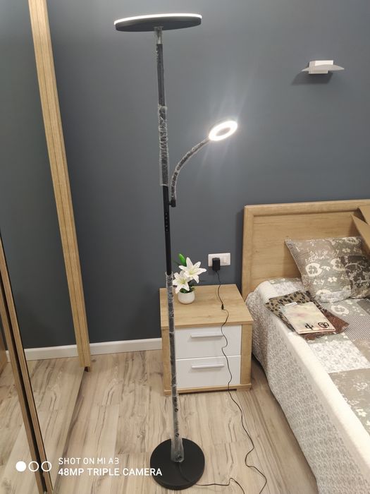 Lampadar, lampa podea