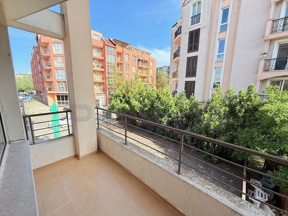 Продава се Двустаен апартамент в к.к. Слънчев бряг - 85 кв.м за 480 €/кв.м - Снимка #9