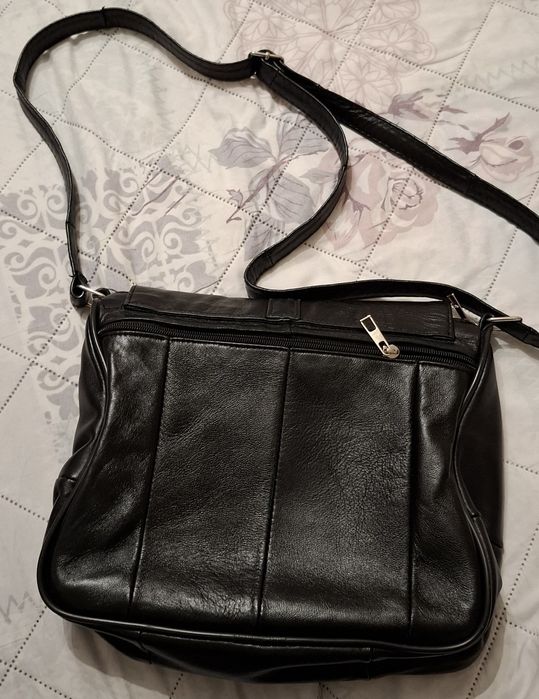 Кожена чанта genuine leather