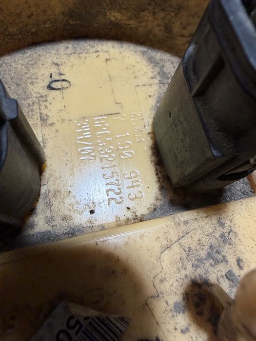 Помпа в резервоара за BMW