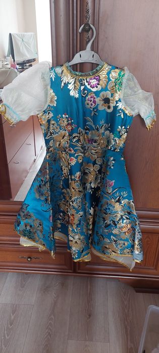 Продам национальные костюмы