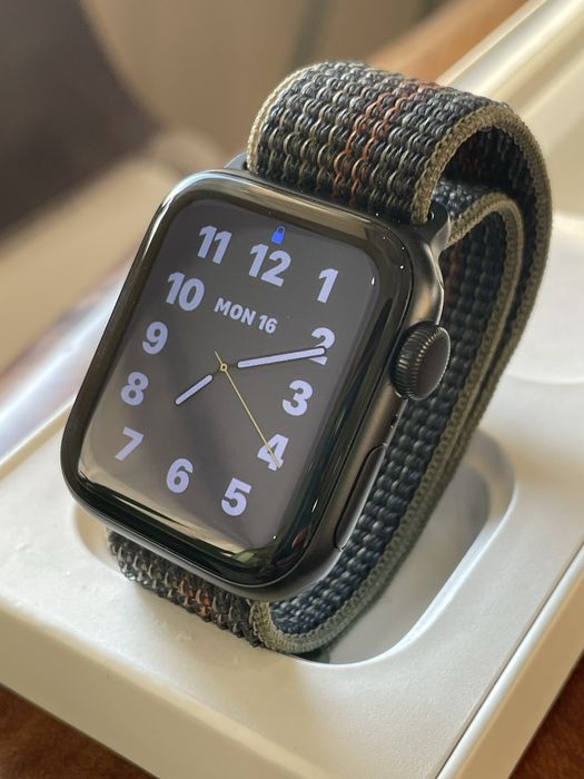 Apple watch SE 2nd gen 40mm GPS