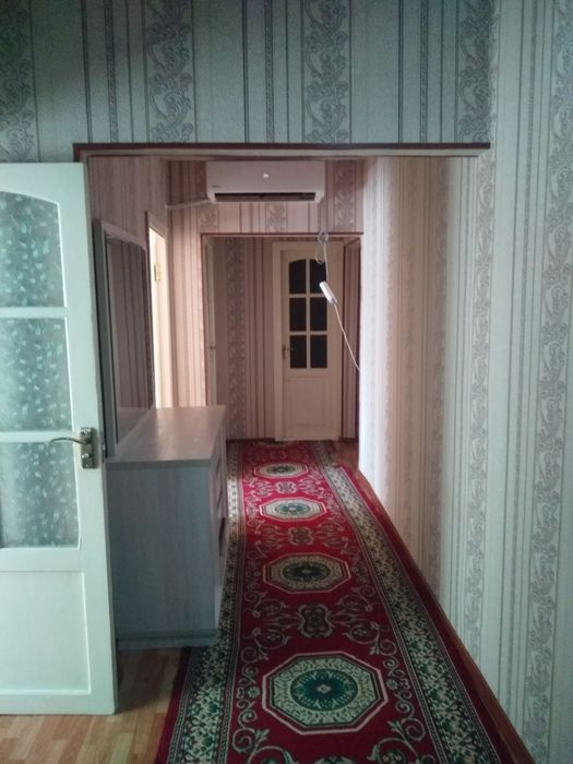 Sergili tumani ittifoq mahallasida uy sotiladi 5 xona 5 etaj srochna