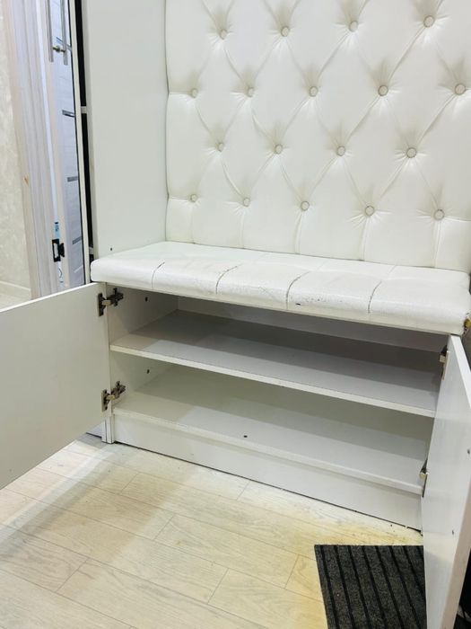 Продается прихожая обмен не интересует