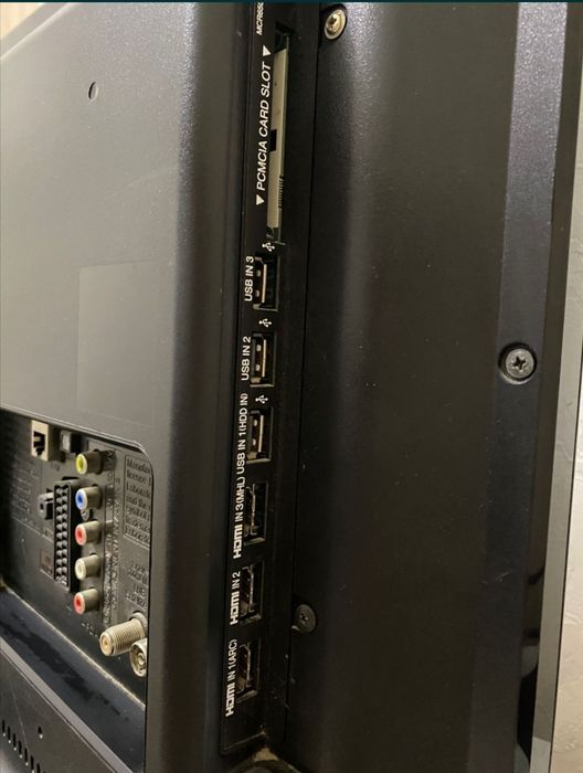 Телевизор LG full HD