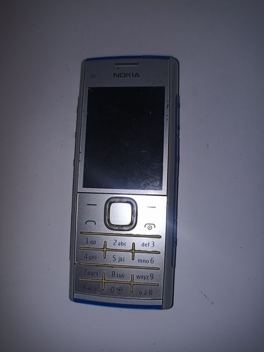 Смарт часы новые и телефоны б/у в разных состояниях