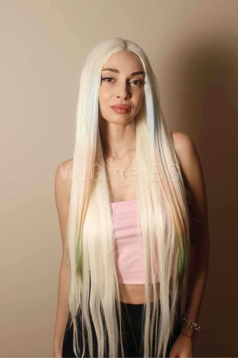 Дълга руса с цветни кичури лейс фронт перука Сара