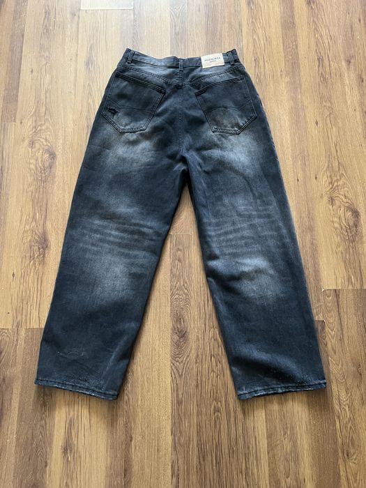 balenciaga baggy jeans