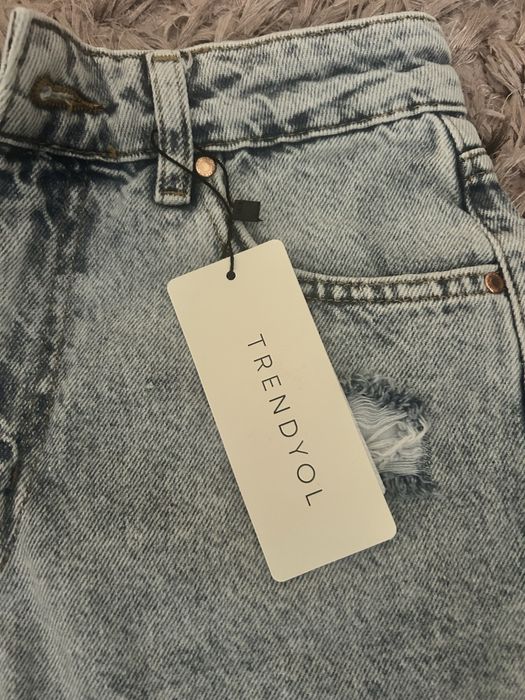 Дънкови къси гащи