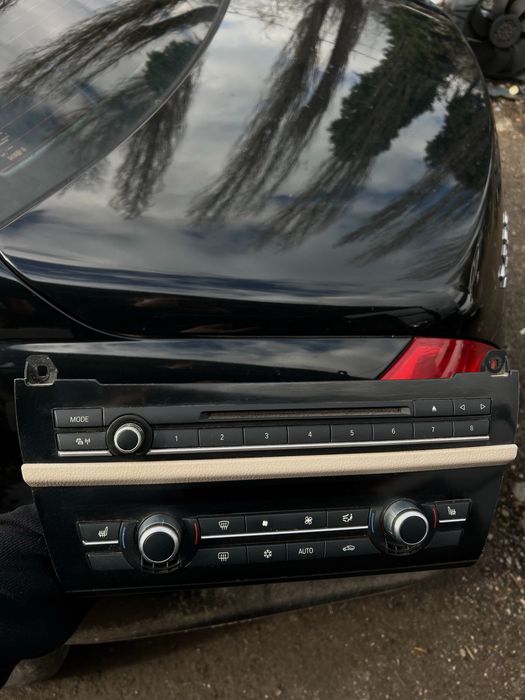 Панел климатроник за BMW F10 (2012 г.)